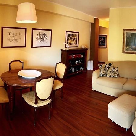 Elegante Trilocale Con Garage, Terrazzo E Vista Montagne Apartment Bardonecchia Bagian luar foto