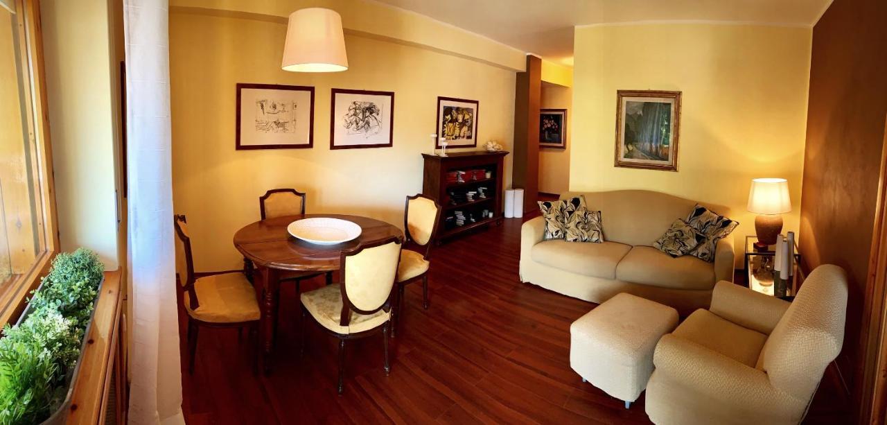 Elegante Trilocale Con Garage, Terrazzo E Vista Montagne Apartment Bardonecchia Bagian luar foto