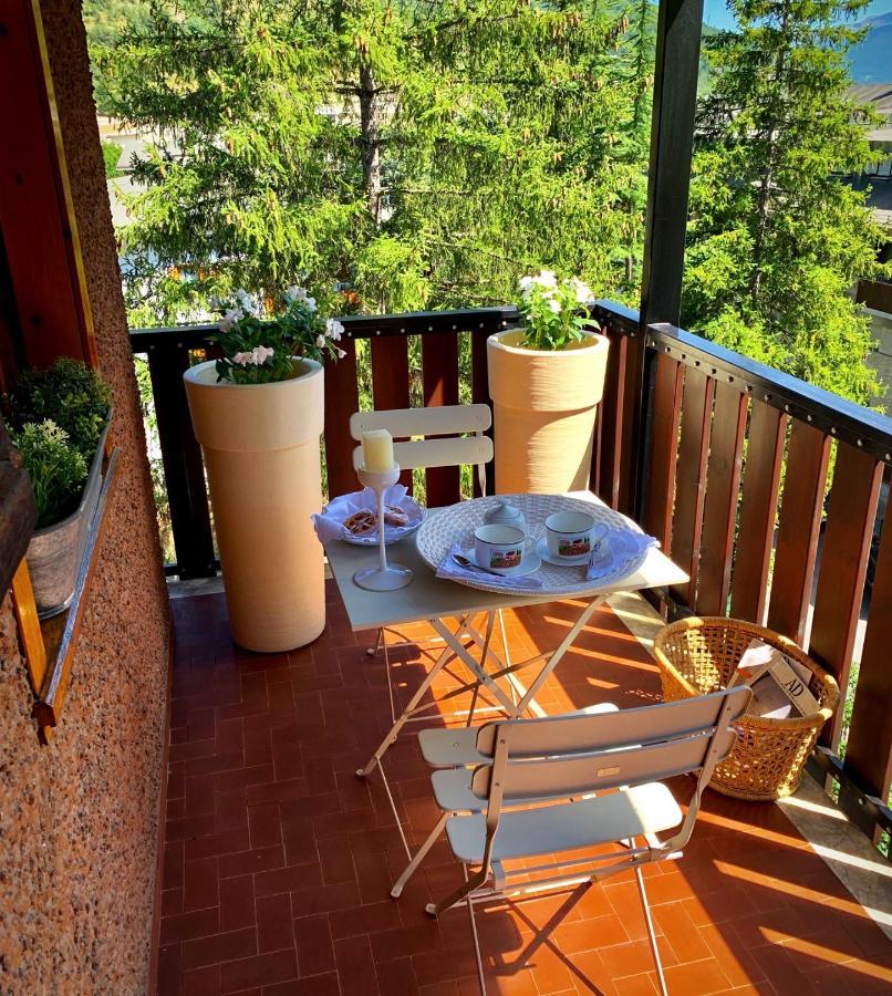 Elegante Trilocale Con Garage, Terrazzo E Vista Montagne Apartment Bardonecchia Bagian luar foto